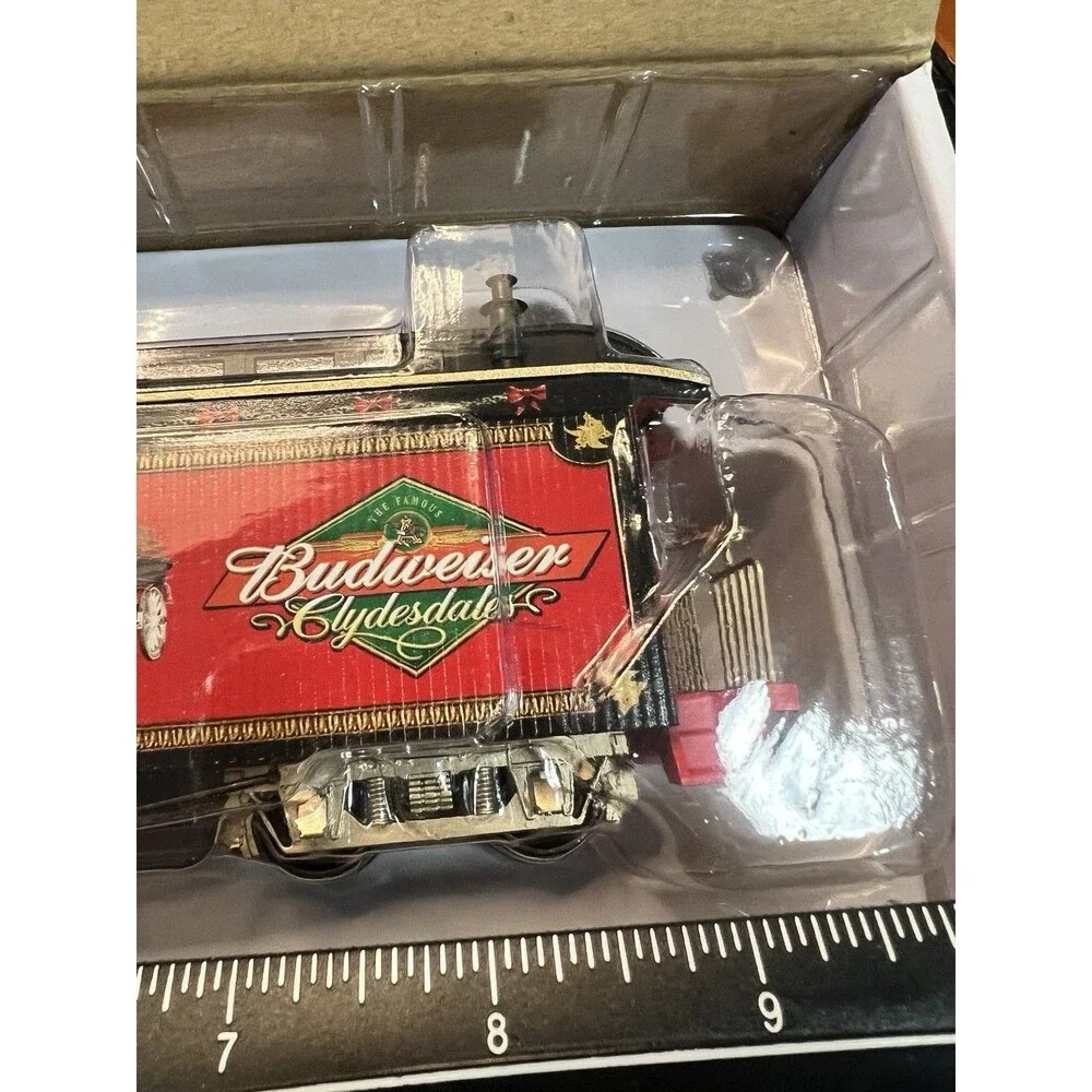 Hawthorne Village Budweiser Clydesdale Freight Train + track + box